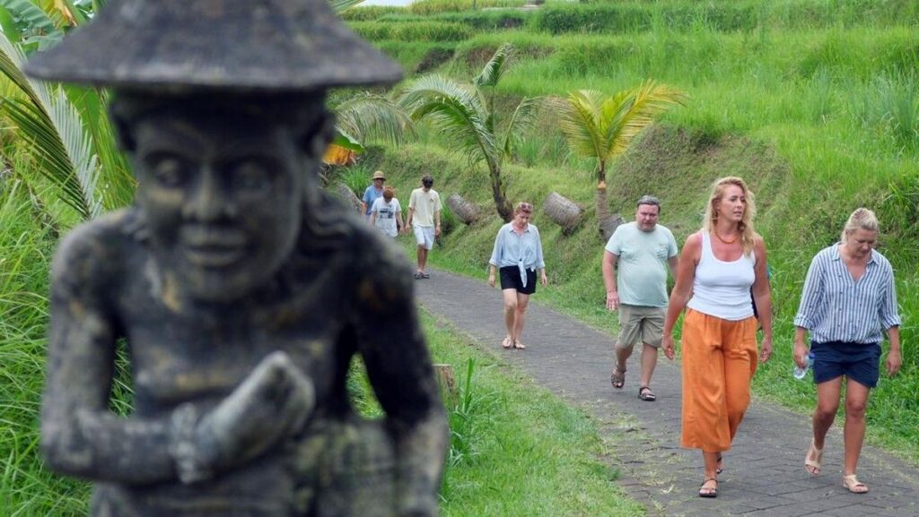 Pemerintah Australia Imbau Turis Asing Hindari Kerja Remote di Bali