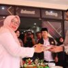 Polda Metro Jaya Bagikan Sembako di Bekasi Barat