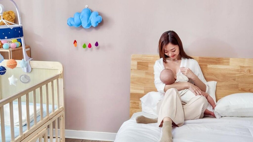 Studi Ungkap Menyusui Turunkan Risiko Depresi Ibu 10 Tahun
