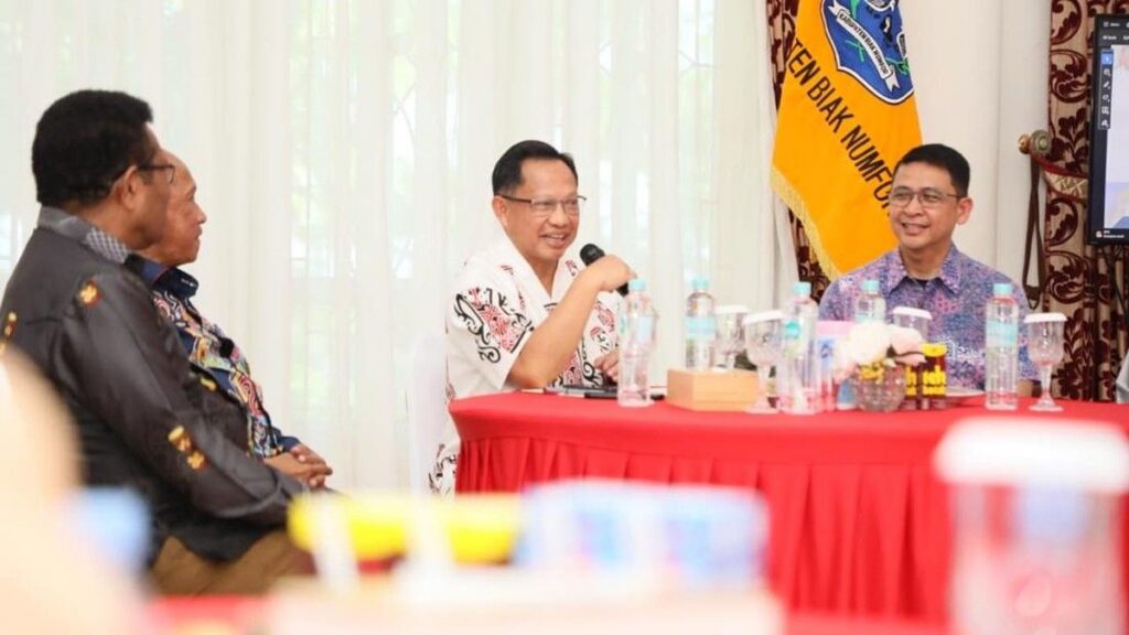 Mendagri Dorong Integrasi SPBE untuk Akurasi Bansos di Papua