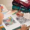 Menulis dan Menggambar di Kertas Tetap Penting dalam Proses Belajar Anak