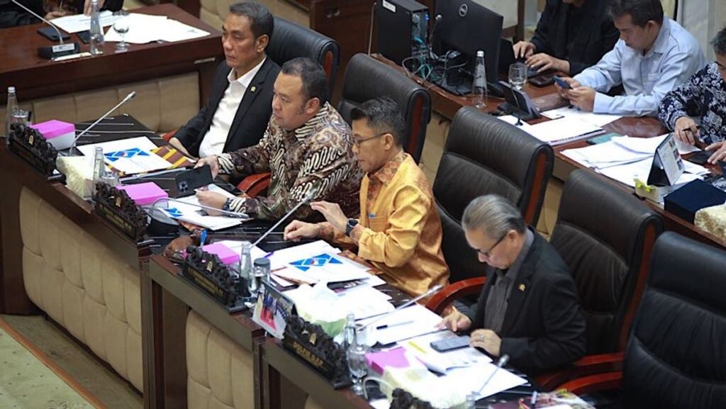 DPR Minta Pemerintah Kaji Rencana Penambahan Lapisan Tarif Cukai Rokok