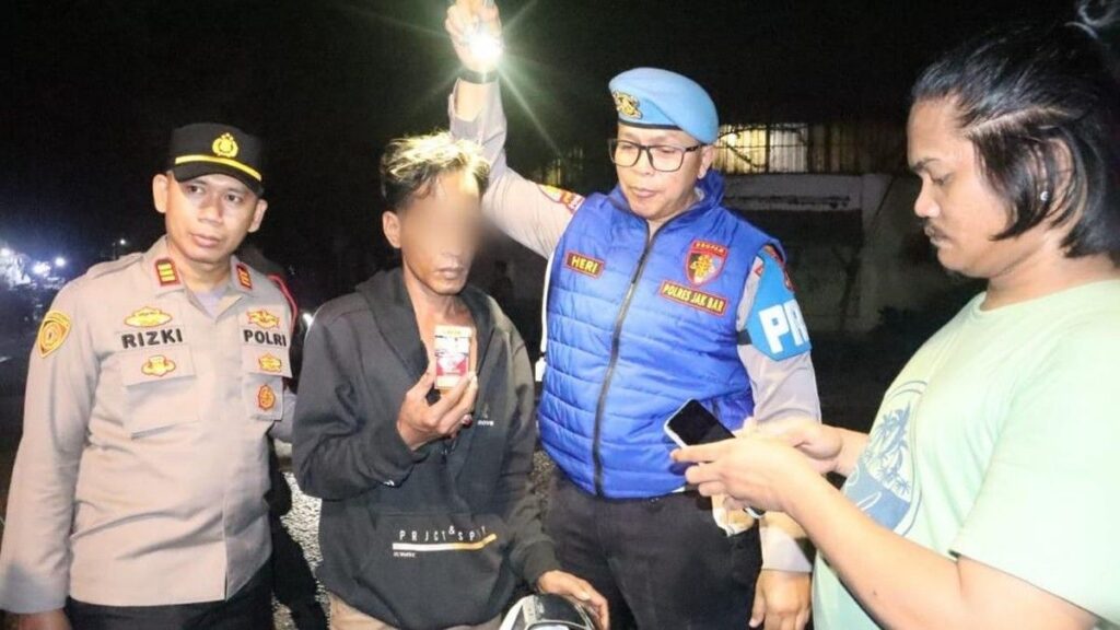 Polres Metro Jakarta Barat Tangkap Pria Pembawa Sabu Saat Razia