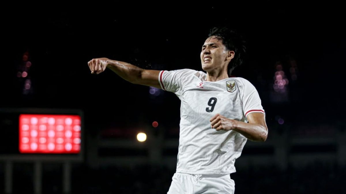 Mitchell Baker Curi Perhatian Usai Cetak Hattrick Lawan Kamboja