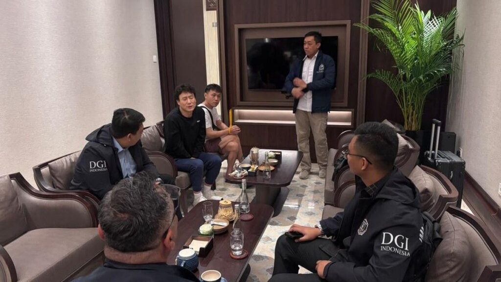 Polri Tukar Tiga Buronan China dengan Satu Buron WNI