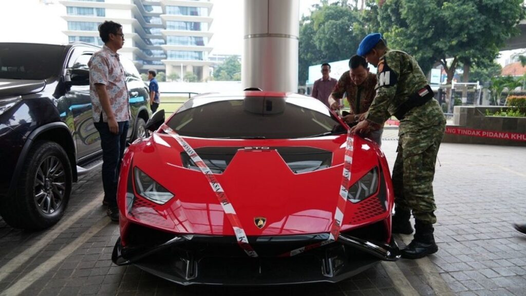 Kejaksaan Agung Sita Mobil Mewah dan Emas Kasus Korupsi IUP PT QSS