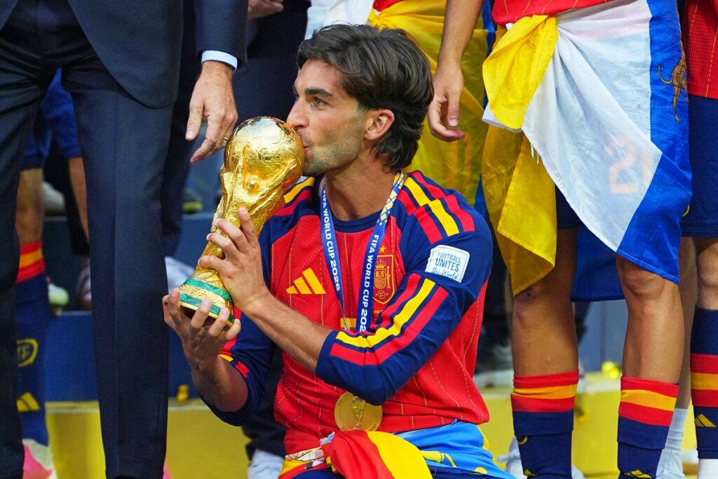 Barcelona Batasi Penawaran Gaji Baru untuk Ferran Torres
