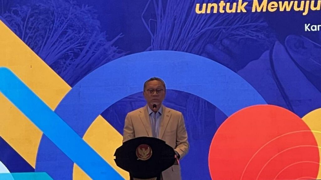 Pemerintah Salurkan Bansos Lewat Koperasi Desa Merah Putih