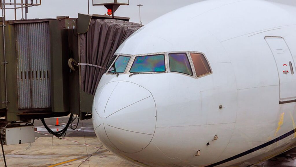 Tim SAR Temukan Puing Pesawat Kargo K2 Airways di Laut Arab