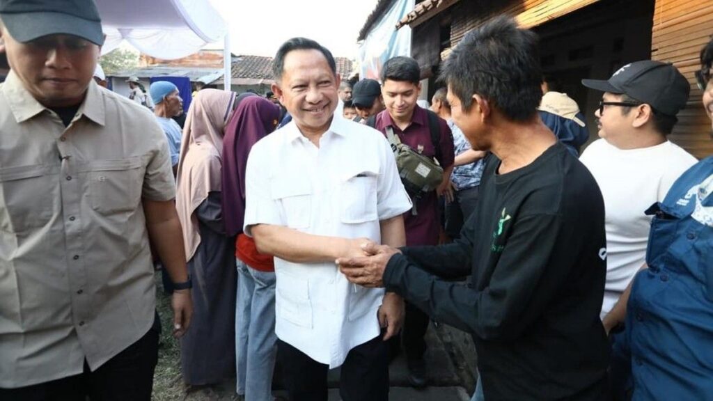 Mendagri Tito Karnavian Apresiasi Tender Rakyat Program BSPS di Bandung