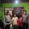 Polisi Antar Pulang Anak Hilang di Area Stadion Pakansari Bogor