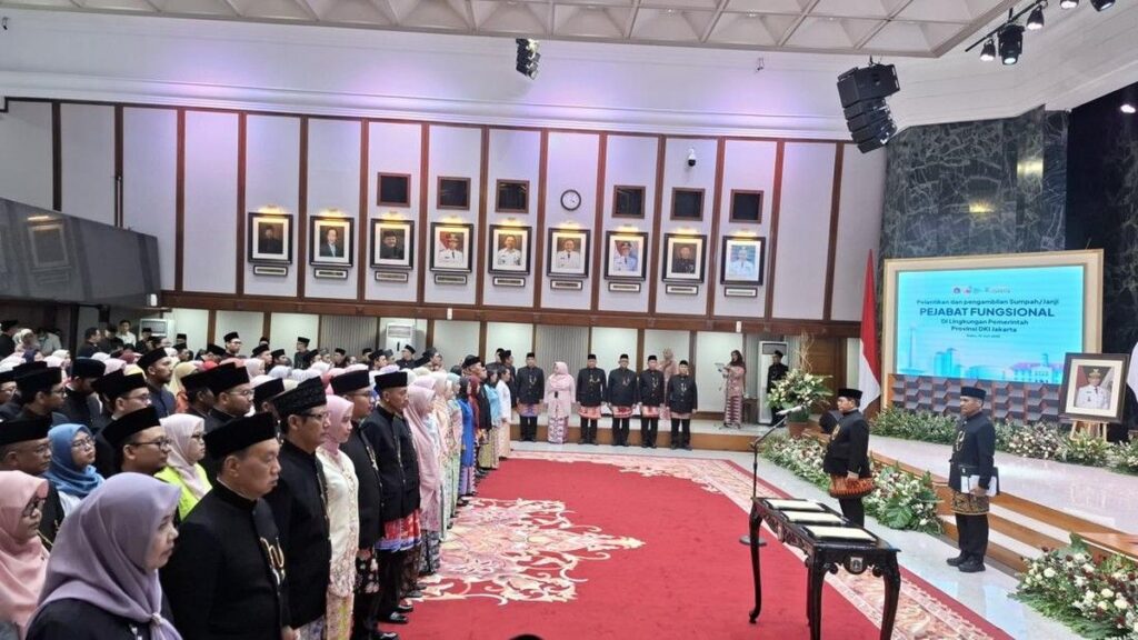 Pramono Anung Lantik 239 Pejabat Fungsional DKI Jakarta