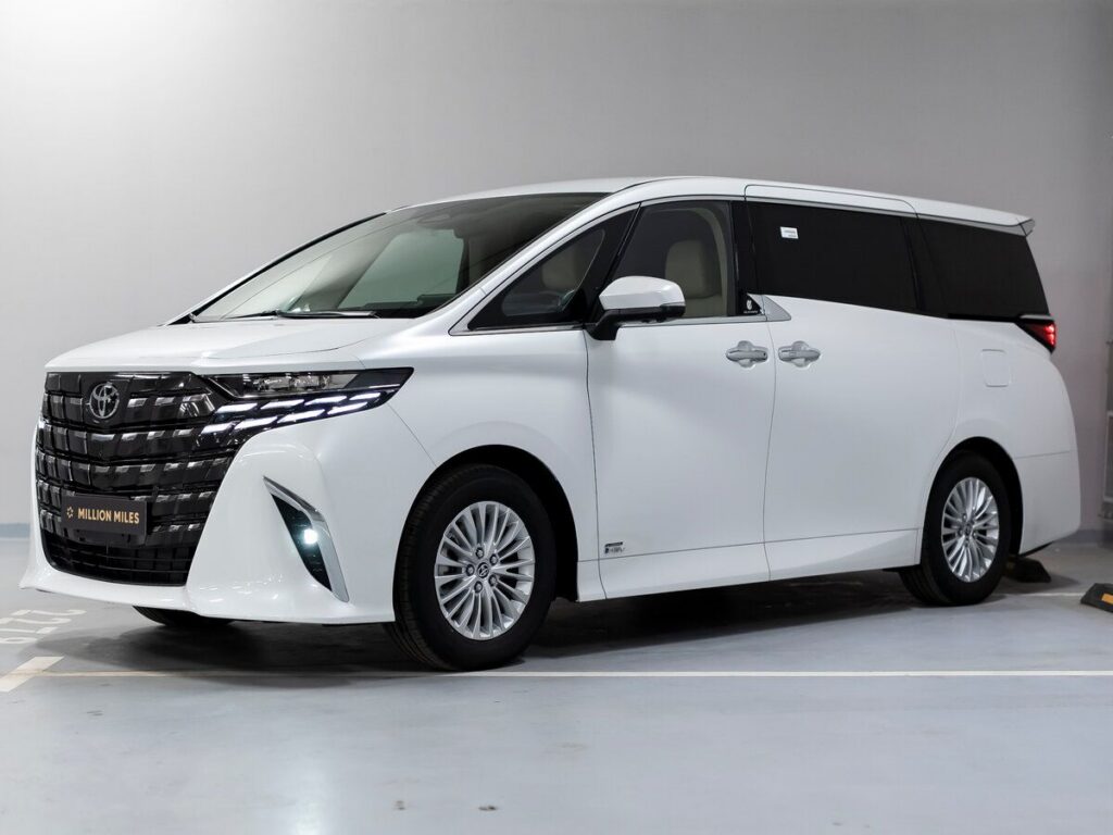 Toyota Alphard Hybrid 2024 Bekas Tersedia dengan Harga Kompetitif