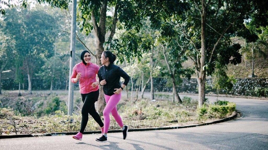 Dokter Spesialis Ungkap Beda Slow Jogging dan Jogging Biasa