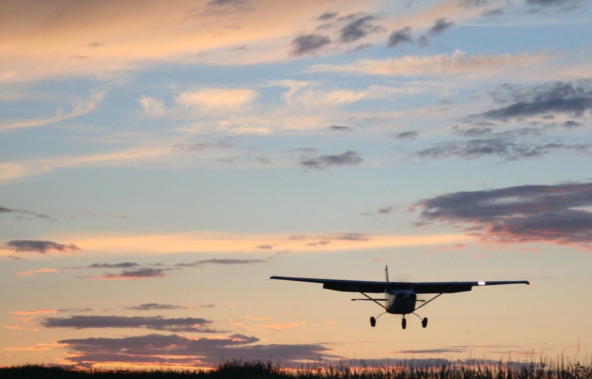 Aena Lelang Pesawat Terlantar Piper PA-23 Apache Mulai Rp 200 Ribu