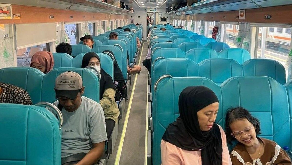Warga Gugat UU Perkeretaapian ke MK Minta Tiket Gratis Balita