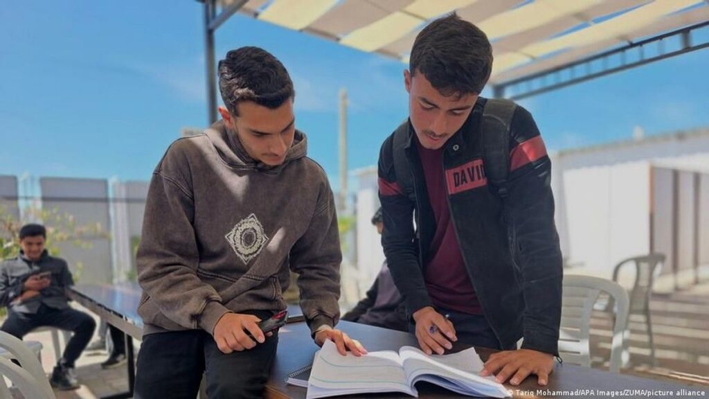 Kisah Mahasiswa Palestina Kejar Mimpi di Tengah Puing Pendidikan Gaza