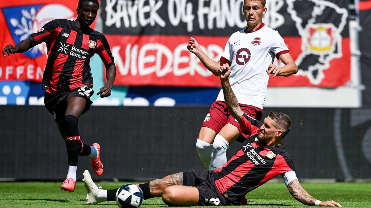 Bayer Leverkusen Menang 3-1 atas Kickers Offenbach dalam Laga Uji Coba