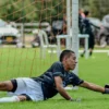 Luis de la Fuente Pertahankan Unai Simon Jadi Kiper Utama Spanyol