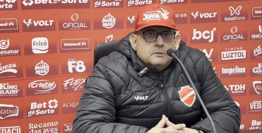 Guto Ferreira Ungkap Penyebab Kekalahan Vila Nova dari Juventude