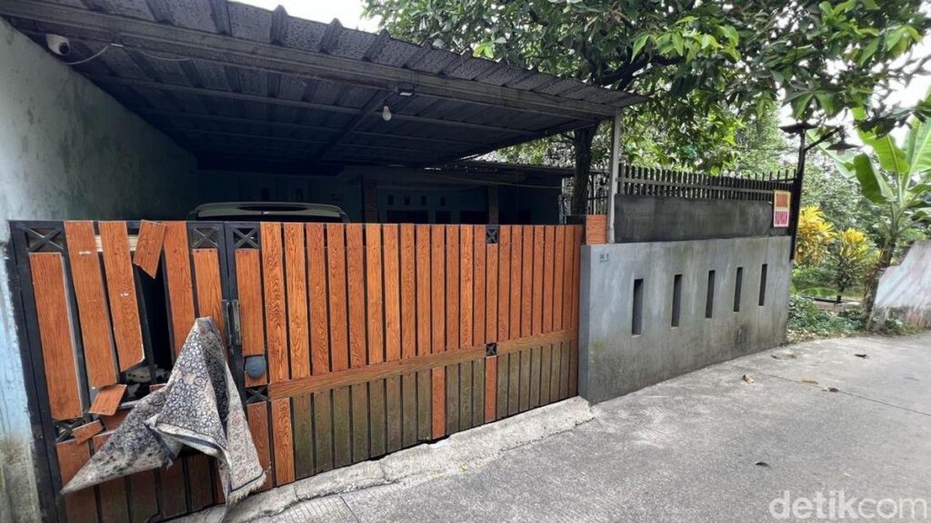 Polisi Periksa Terduga Pelaku Teror Tetangga di Pancoran Mas Depok