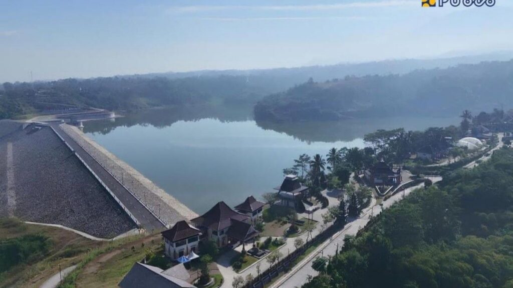 Pemerintah Bangun 15 Bendungan Baru untuk Suplai Irigasi di 10 Provinsi