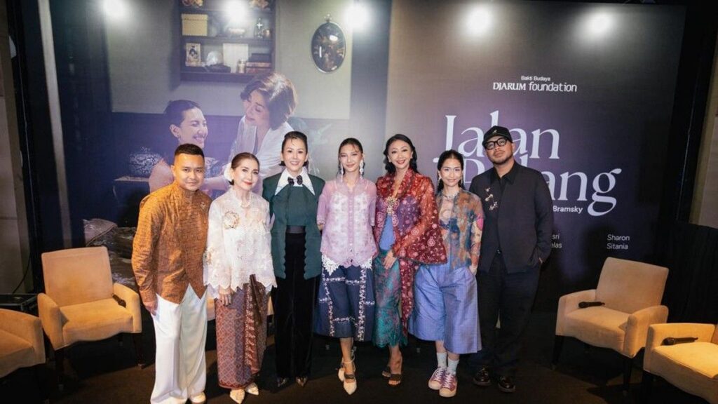 Bakti Budaya Djarum Rilis Film Jalan Pulang Sambut Hari Kebaya