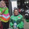 Ade Jona Prasetyo Beri Motor Baru ke Ojol Tunarungu