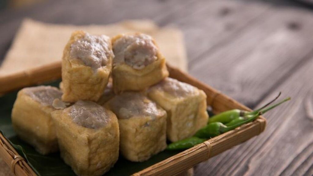 Membuat Tahu Bakso Sapi Ayam Kenyal untuk Stok Camilan Akhir Pekan