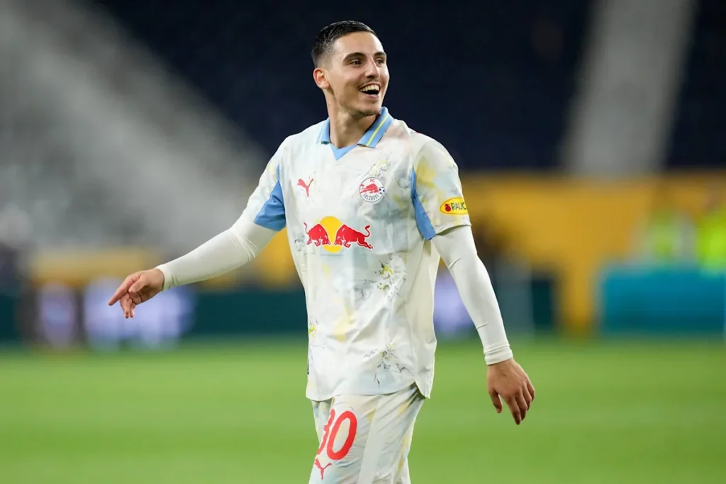 Ajax Tekuk Vojvodina 4-1 Lewat Hattrick Oscar Gloukh