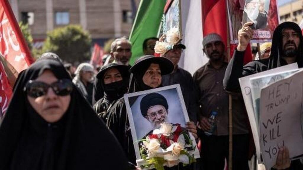 Jenazah Pemimpin Tertinggi Iran Ali Khamenei Dimakamkan di Kota Mashhad