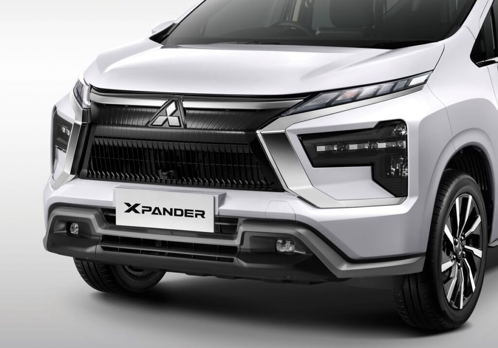 Penjualan Mitsubishi Xpander Fluktuatif Sepanjang 2026 Tipe Ultimate CVT Paling Diminati