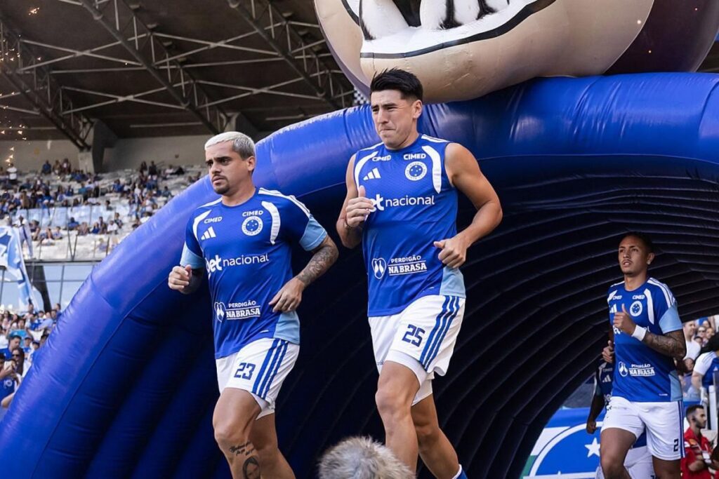 Fagner Minta Suporter Cruzeiro Bersabar Usai Takluk dari Botafogo