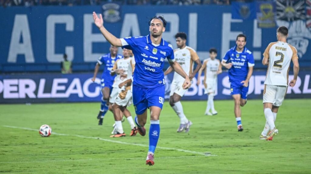 Persib Bandung Lepas Andrew Jung ke Hanoi FC Lewat Skema Transfer
