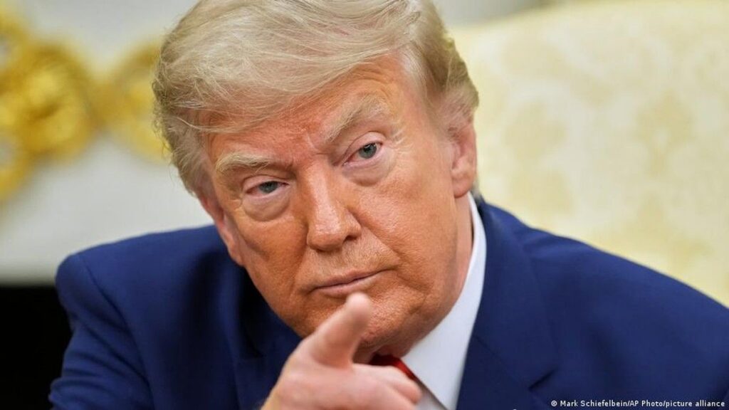 Trump Terapkan Tarif Baru Impor dari 80 Mitra Dagang Termasuk Indonesia