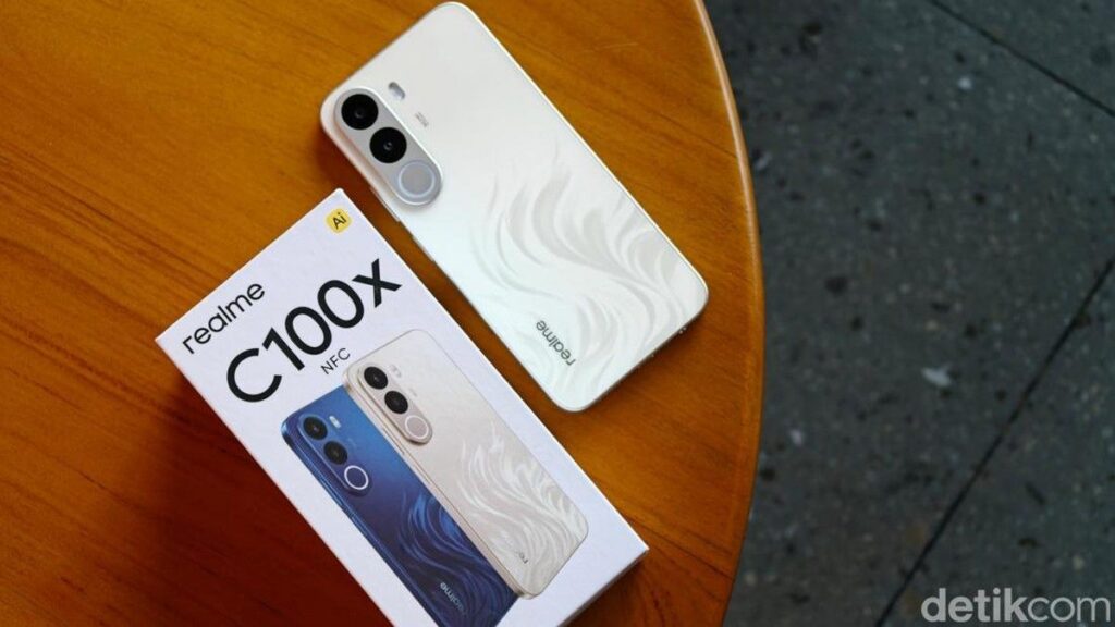 Review Realme C100x: HP Baterai 8.000 mAh dan Bodi Tangguh