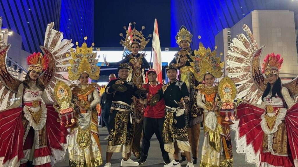 Bintan Resorts Night Parade 2026 Tampilkan 200 Kostum Tematik