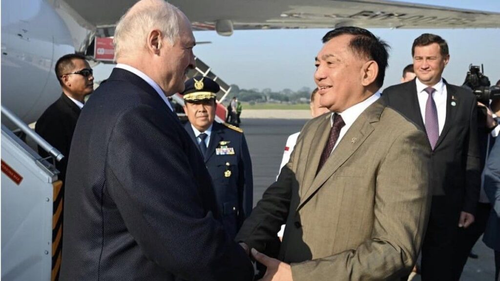 Presiden Belarus Alexander Lukashenko Tiba di Jakarta Temui Prabowo