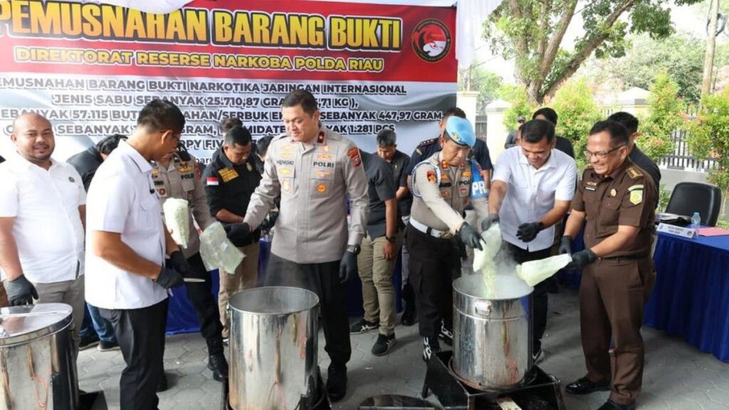 Polda Riau Musnahkan Narkoba Senilai Rp 9,7 Miliar Hasil Operasi