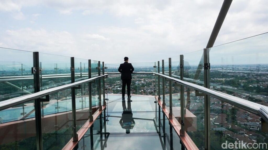 Trans Hotel Jakarta Sediakan Fasilitas Sky Lounge Menikmati Panorama Ibu Kota