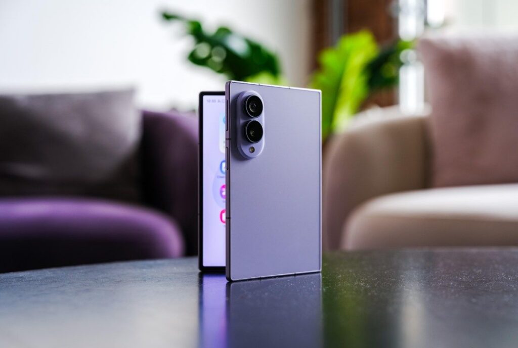 Samsung Luncurkan Lini Ponsel Lipat Seri Galaxy Z8 di London