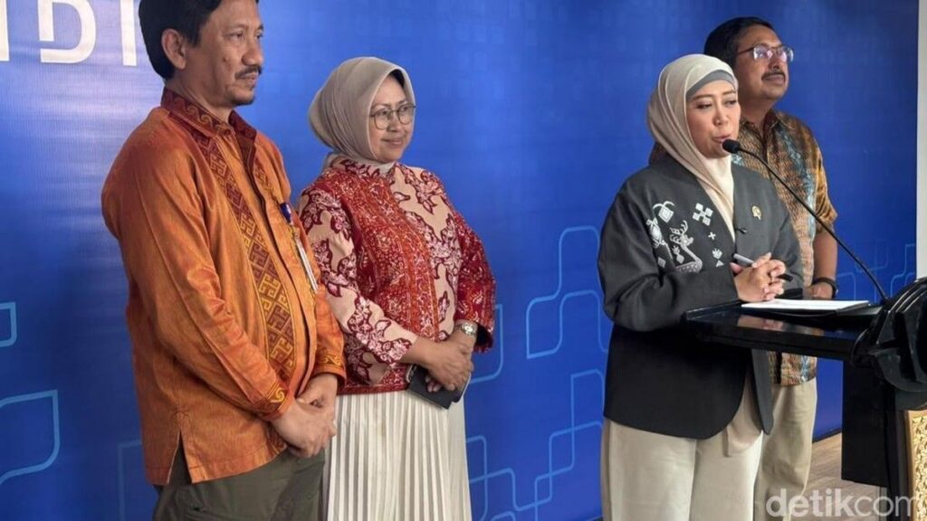 Tiga Operator Menguasai Spektrum Frekuensi 700 MHz dan 2,6 GHz