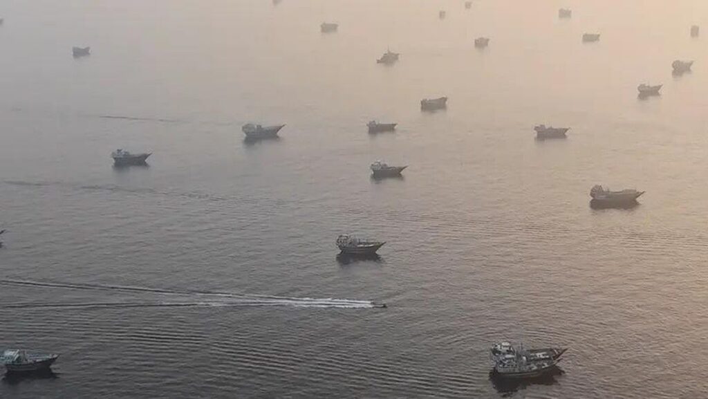 Iran Ancam Blokir Kapal Melintasi Selat Hormuz Respons Pernyataan Trump