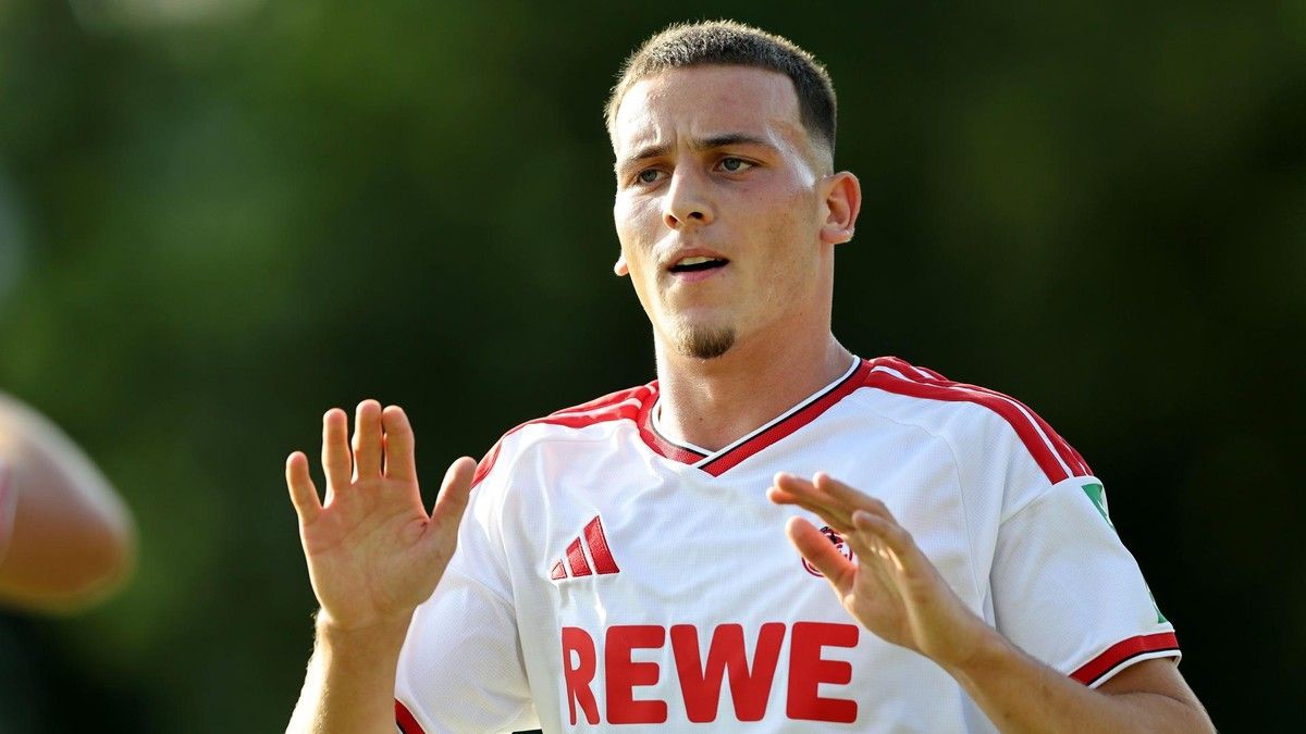1 FC Koln Tolak Penawaran Borussia Dortmund untuk Said El Mala