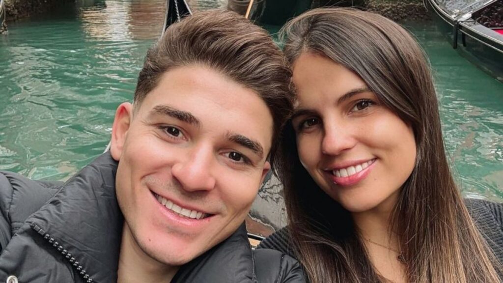 Profil Emilia Ferrero Istri Julián Álvarez Beralih Karier ke Moda