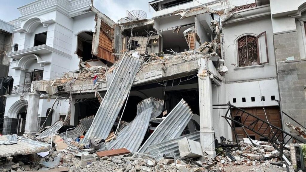 Ledakan Rumah Mewah di Medan Menewaskan Tiga Orang