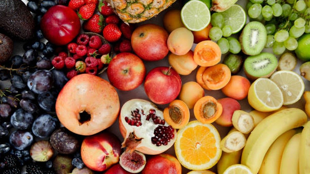 5 Alasan Buah Layak Menjadi Pilihan Camilan Sehat Sehari-hari