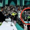 Wisudawati UINSA Terperosok dari Panggung Saat Minta Rektor Mengambil Foto