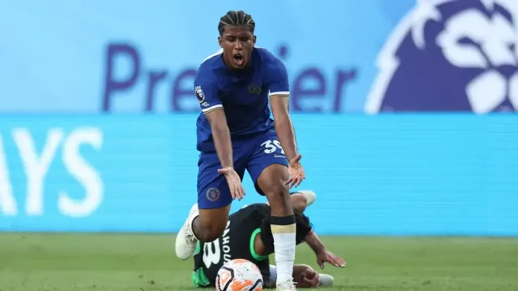 Manchester United Incar Andrey Santos dari Chelsea pada Bursa Transfer