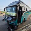 Bus Asli Prima Terobos Lampu Merah Tabrak Pemotor di Serang